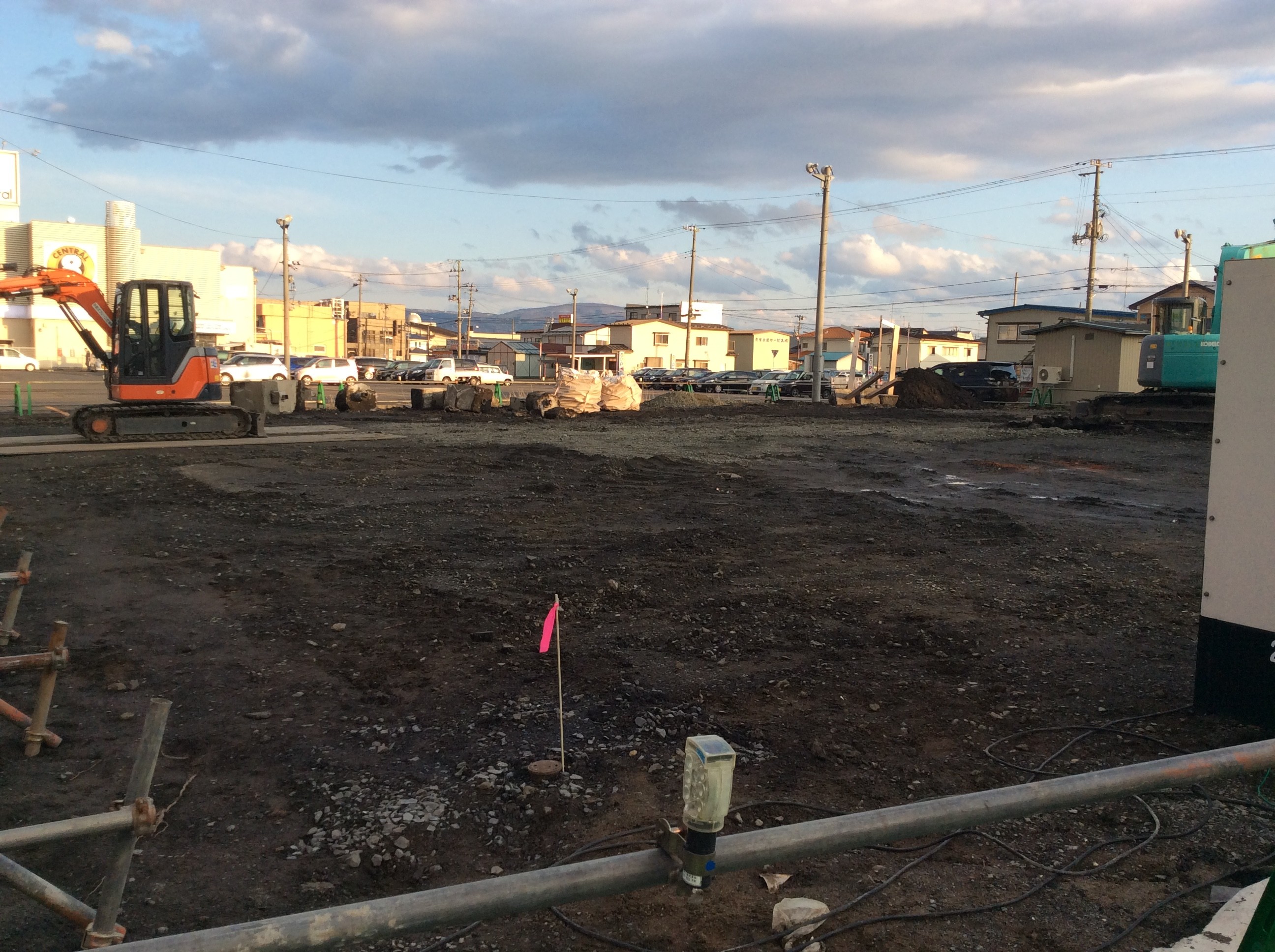 類家店 中古車ブース更地に リニューアルオープンへの軌跡その３ その他 お店ブログ 株式会社スズキ自販青森 スズキアリーナ類家 U S Station八戸
